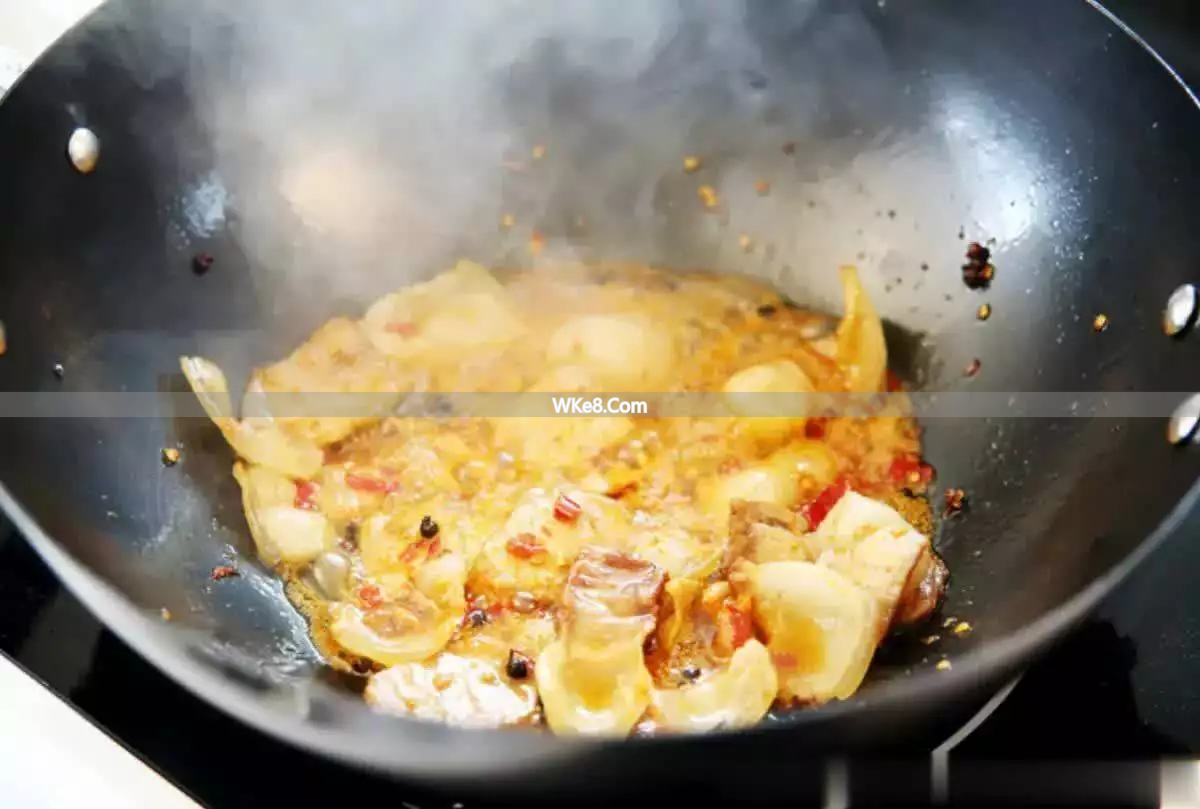 Tips for making twice-cooked pork_Making twice-cooked pork at home_A common recipe for stuffed twice-cooked pork